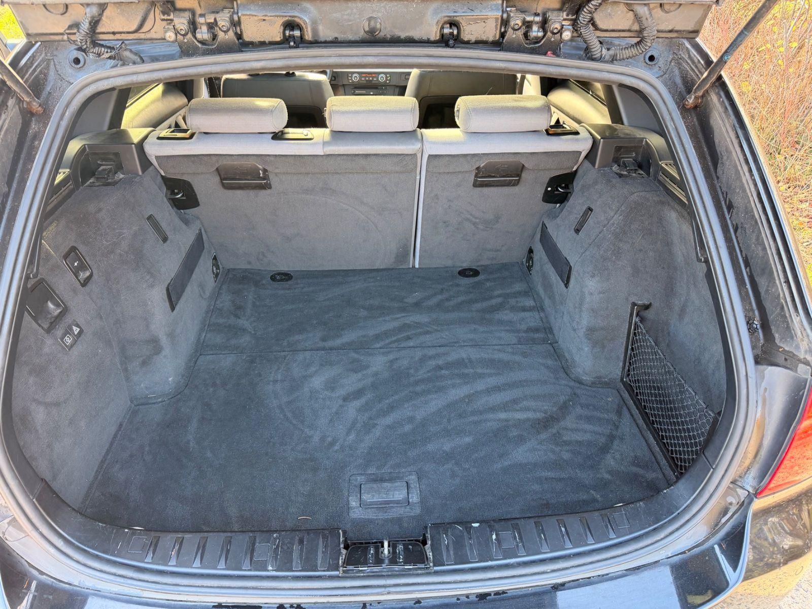 BMW 330 2007 — photo 13