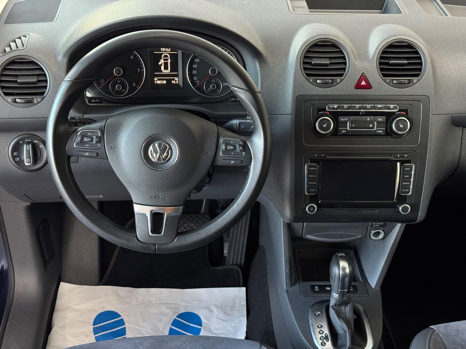 Volkswagen Caddy Maxi DSG Highline Rollstuhlgerecht-Rampe
