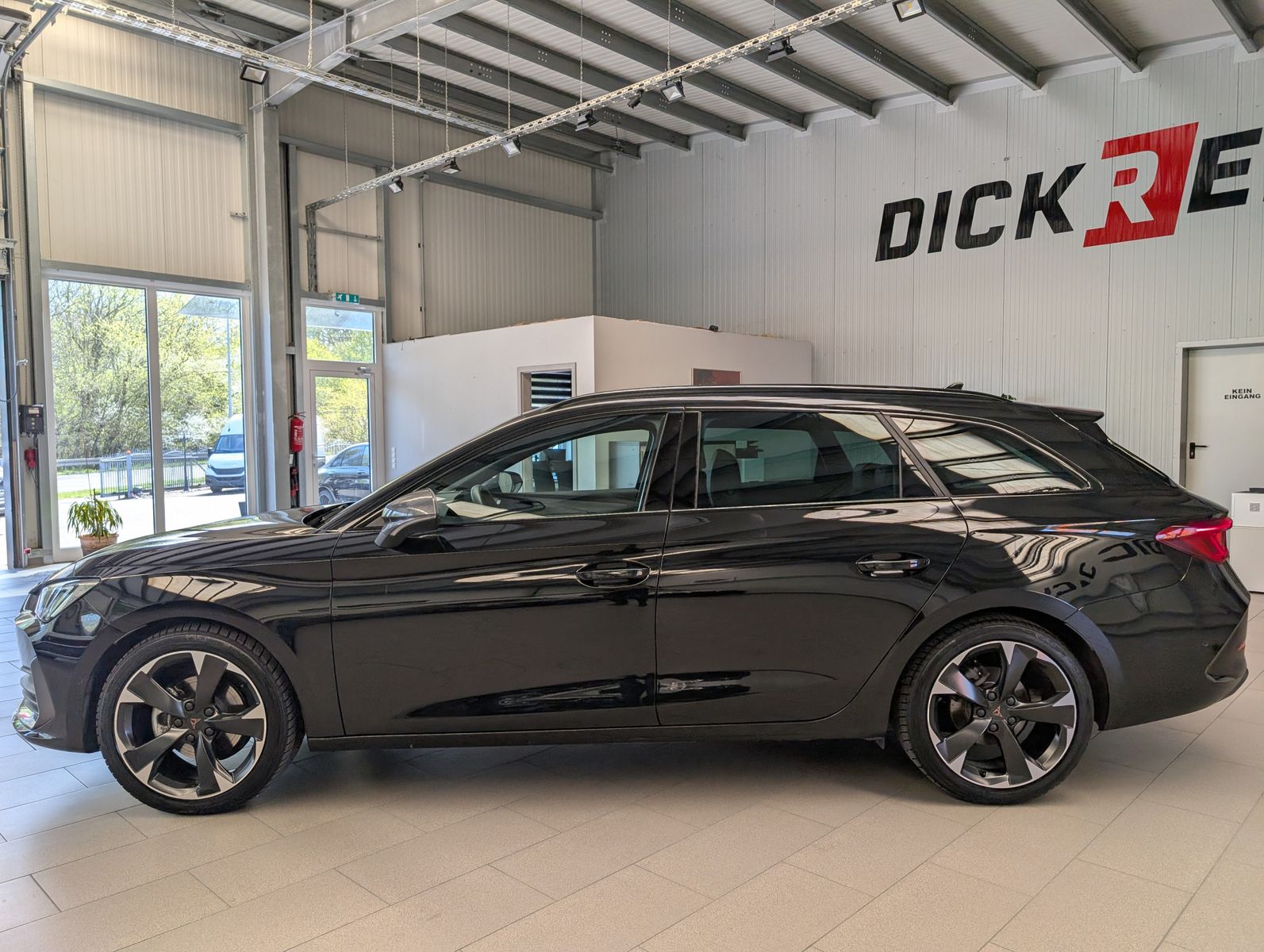 Fahrzeugabbildung CUPRA Leon 1.5eTSI DSG Matrix Kamera Vision+ Full Link