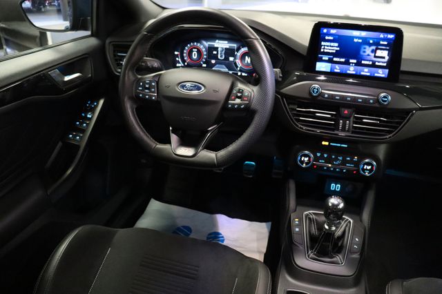 Fahrzeugabbildung Ford Focus Turnier ST 2.3 Eco Performance |1HAND|B&O|