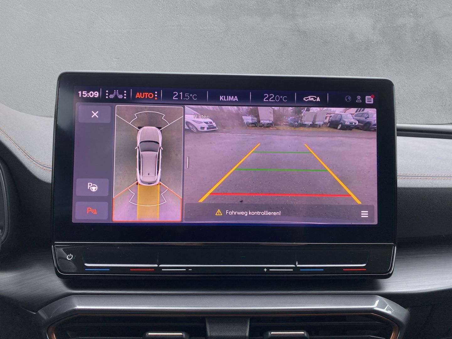 Fahrzeugabbildung CUPRA Formentor VZ 4Drive*NAVI*SHZ*RFK*PDC*Car-Play*