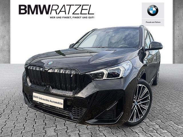 BMW iX1 xDrive30 M Sportpaket Head-Up HK HiFi DAB