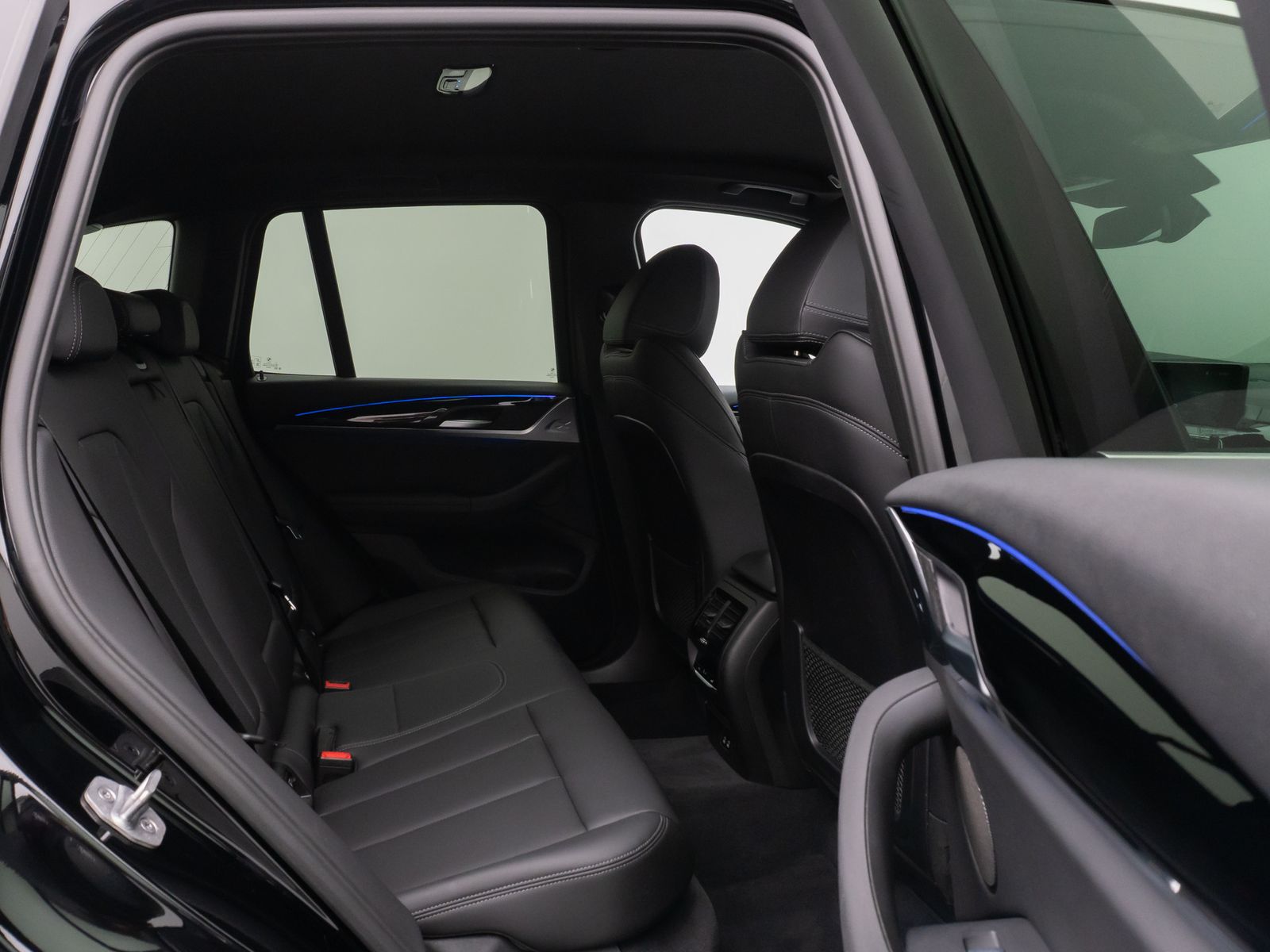 Fahrzeugabbildung BMW X3 xD20d Kamera DAB H/K M Sportfahrwerk 19Zoll