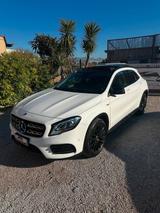 Mercedes-Benz Mercedes-benz GLA 200 d Automatic Premium AMG - Mercedes-Benz GLA-Klasse Kombi Gebrauchtwagen