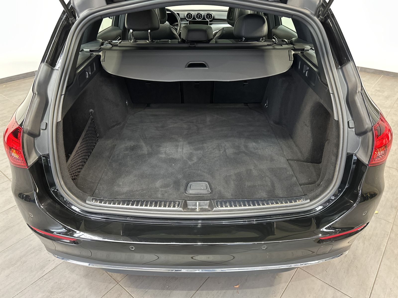 Fahrzeugabbildung Mercedes-Benz C 220d T Avantgarde NAV+LED+AHK+KAM+PANO+V-COCK