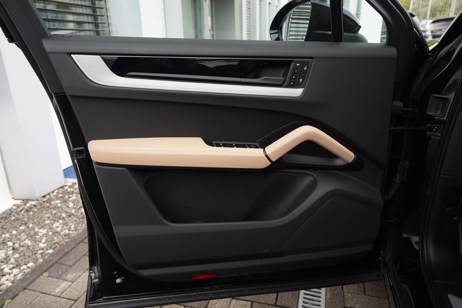 Porsche Cayenne Coupe SPORTDESIGN-INNO-LUFTF.-22"-BEIGE