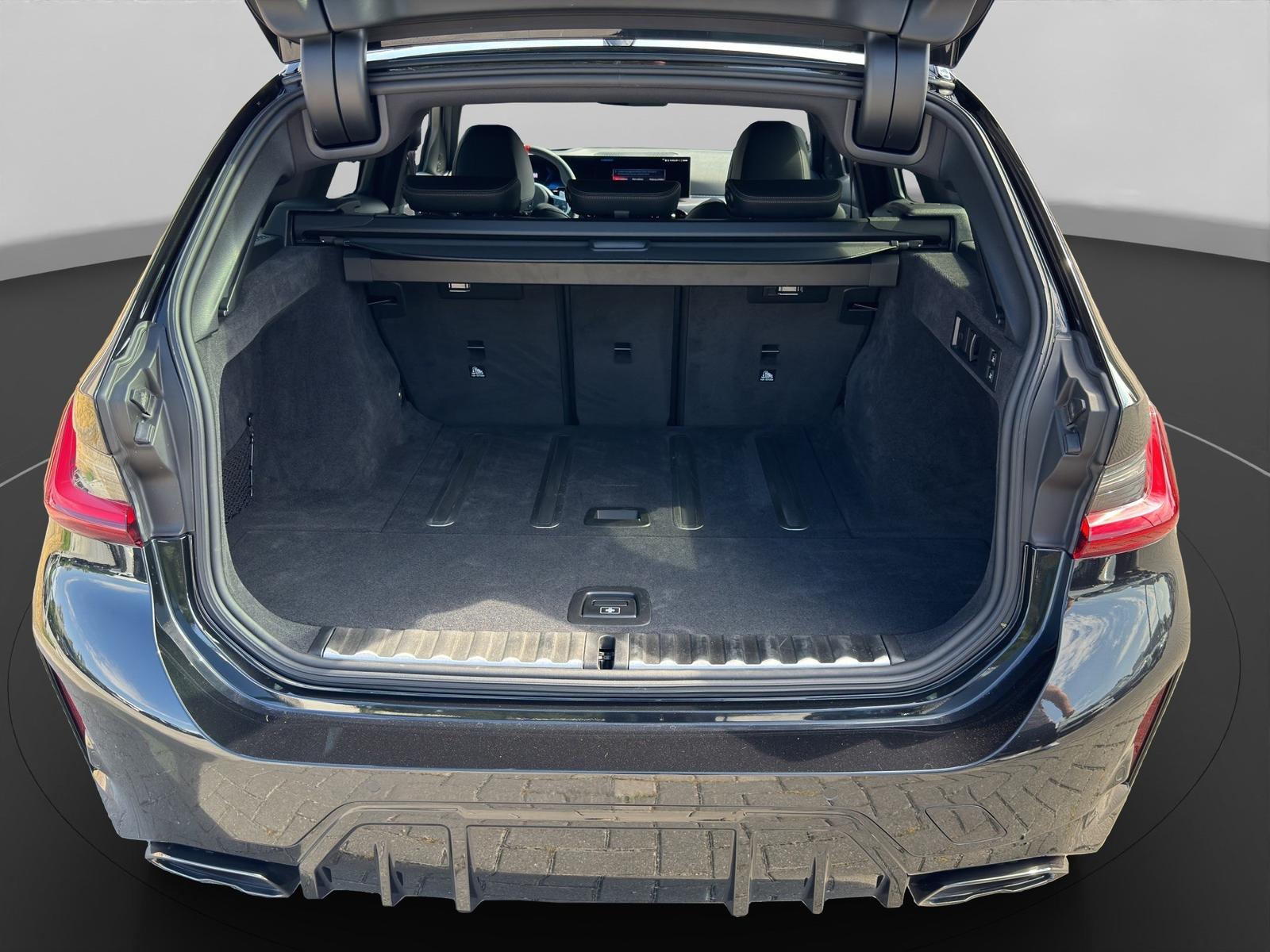 BMW M340i xDrive Touring M Paket Pro Panorama Park/D