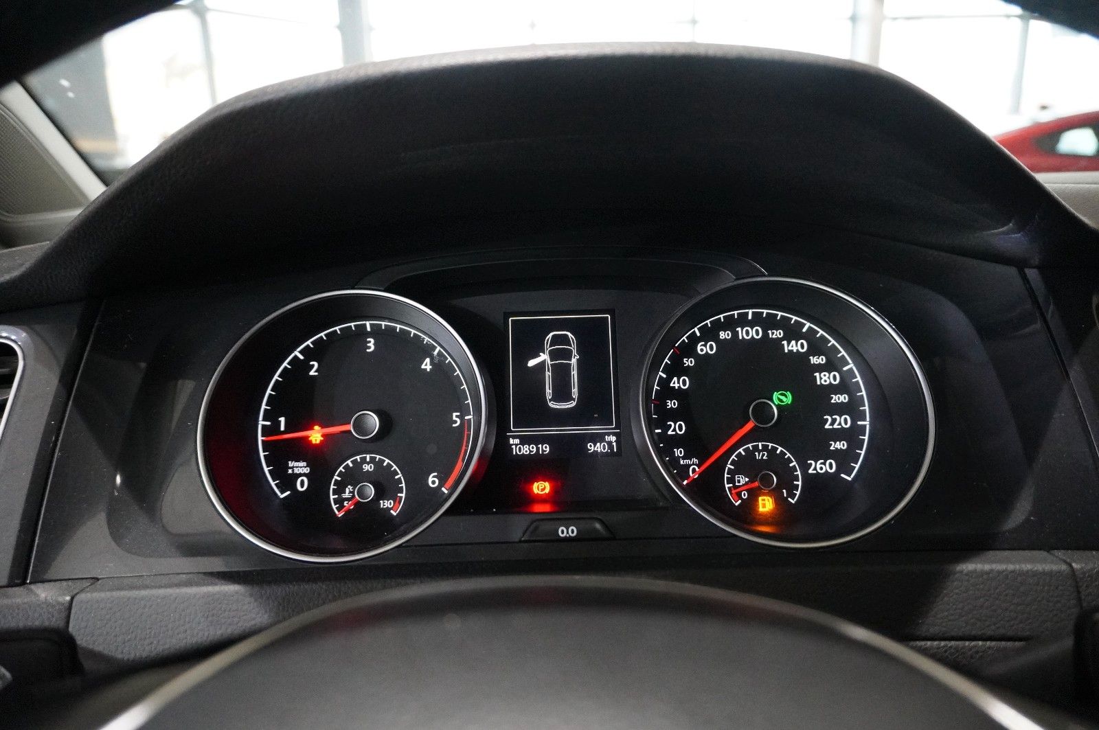 Fahrzeugabbildung Volkswagen Golf VII VARI. 1.6 TDI COMOFRT. DSG NAVI/LED/SHZ