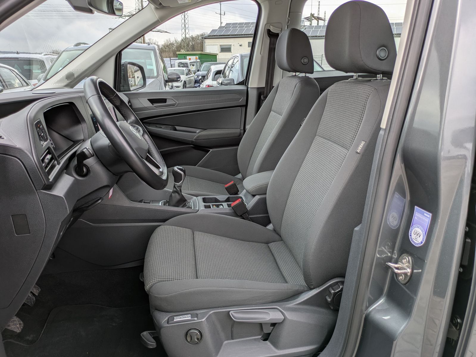 Fahrzeugabbildung Volkswagen Caddy Maxi 2.0 TDI 4M 7-SITZER*AHK*APP*KAMERA