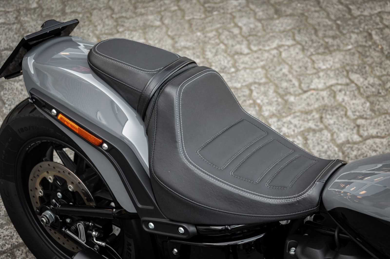 Fahrzeugabbildung Harley-Davidson FXFBS FAT BOB 114 CUI SOFTAIL - JEKILL&HYDE -