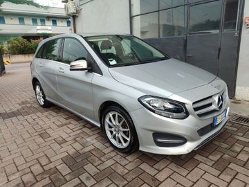 Mercedes B 180 - 1