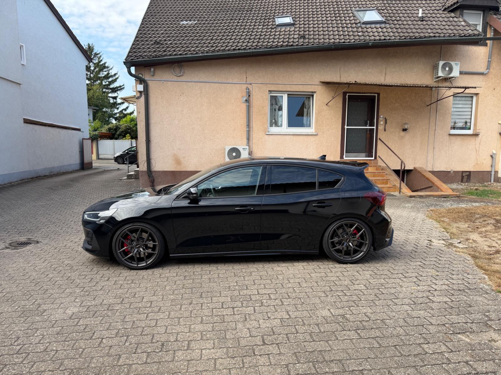 Ford Focus 2,3 EcoBoost ST X Auto ST X Werksgarantie