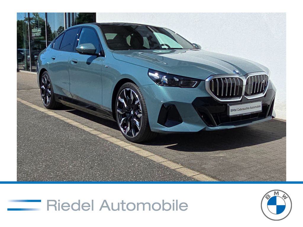 BMW i5 xDrive40 M Sportpaket*Pano*AHK*DAPro*PAPro*
