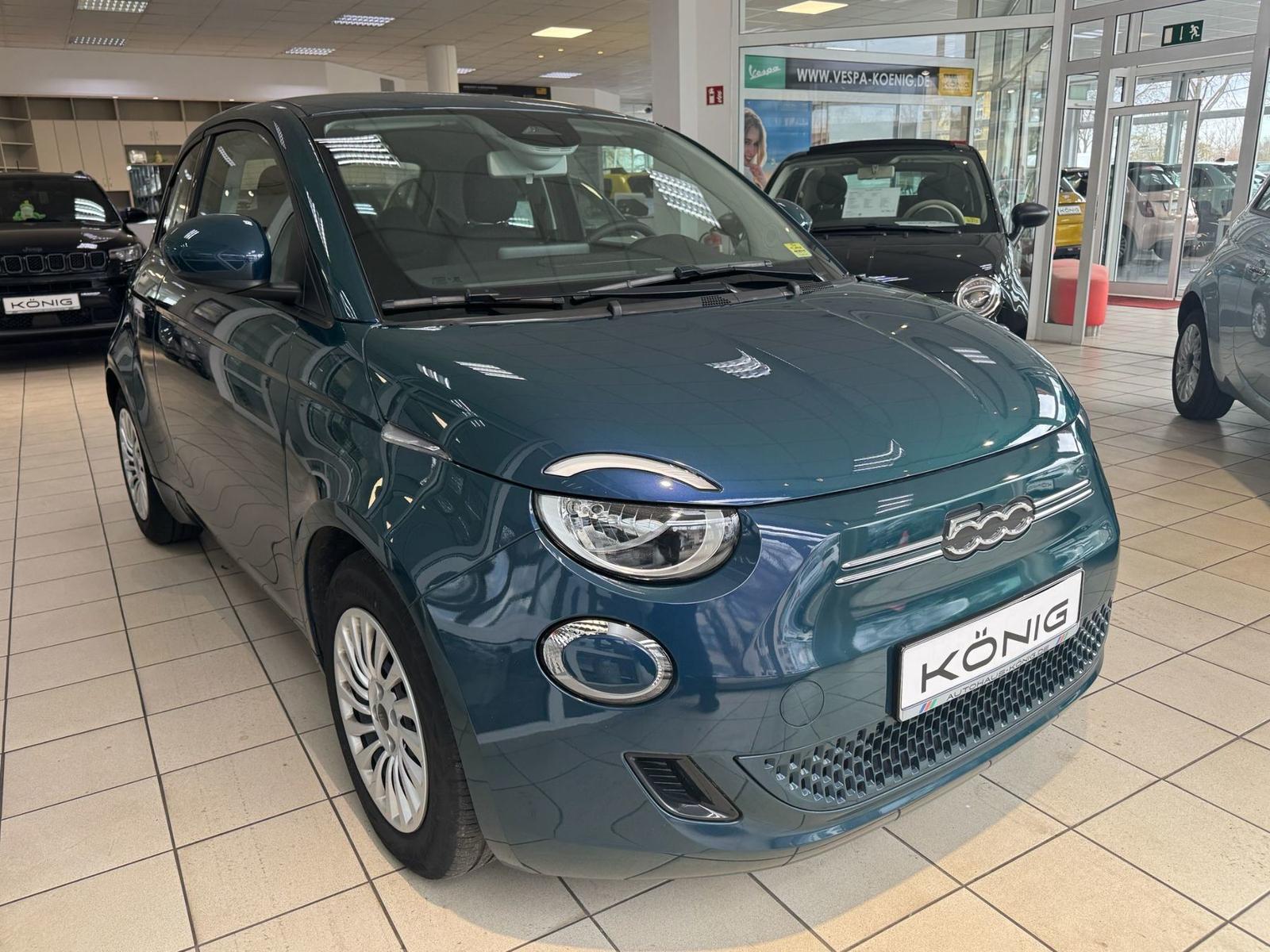 Fiat 500e 3+1 MY23 118PS 42kWh KLIMA*TEMPOMAT*CARPLAY