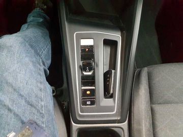 Volkswagen Golf - 10