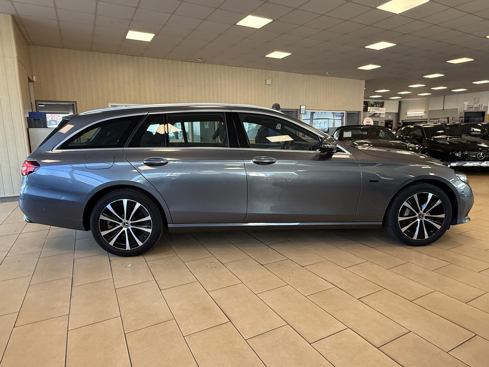 Mercedes-Benz E-Class Plug-in*MBUX*Pano*ACC*LED*CAM*SHZ*Navi*DAB, миниатюра 4