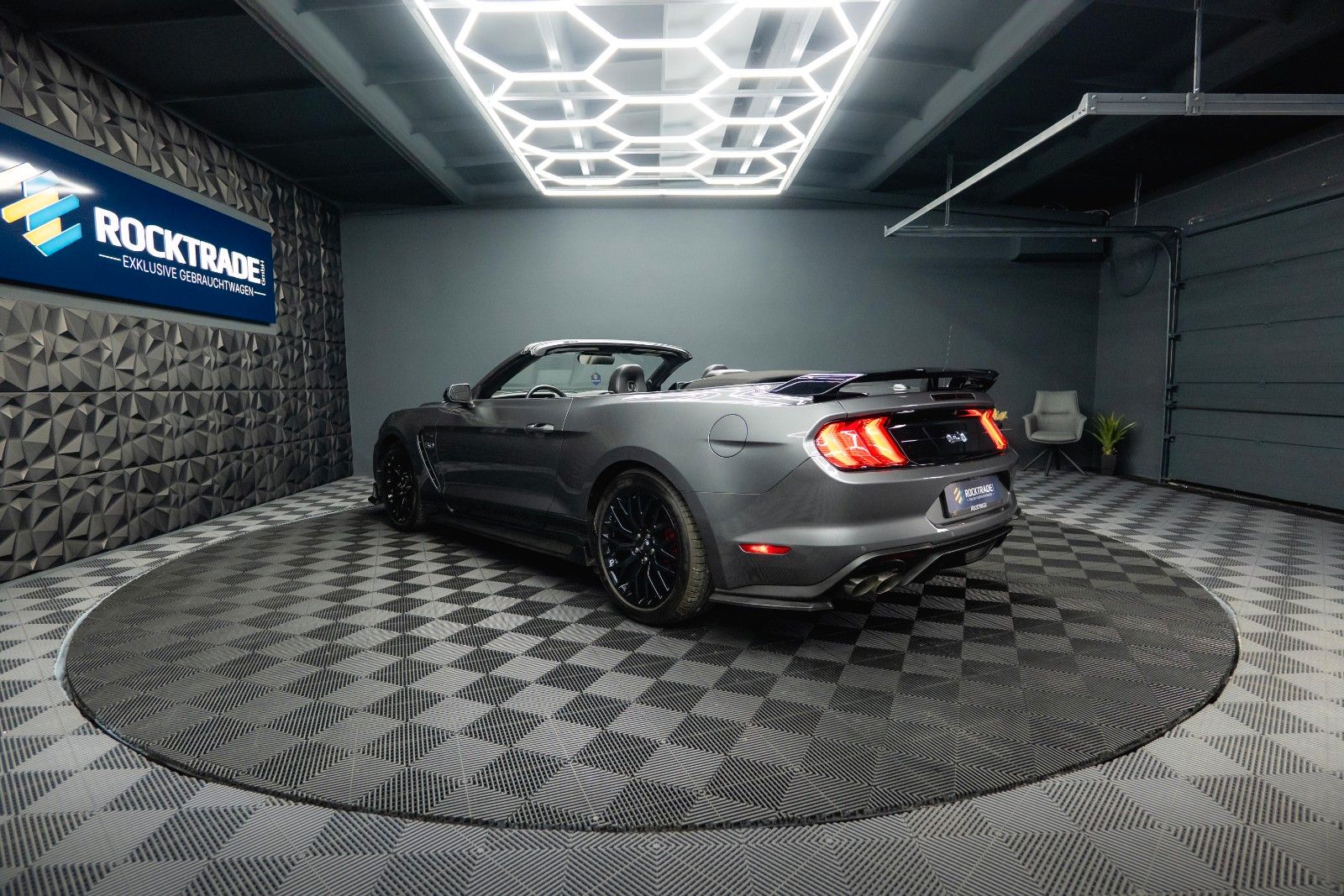 Fahrzeugabbildung Ford Mustang Shelby GT 500 5.0 V8 PREMIUM Performance