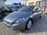 Volvo V40 Momentum - graue Volvo V40