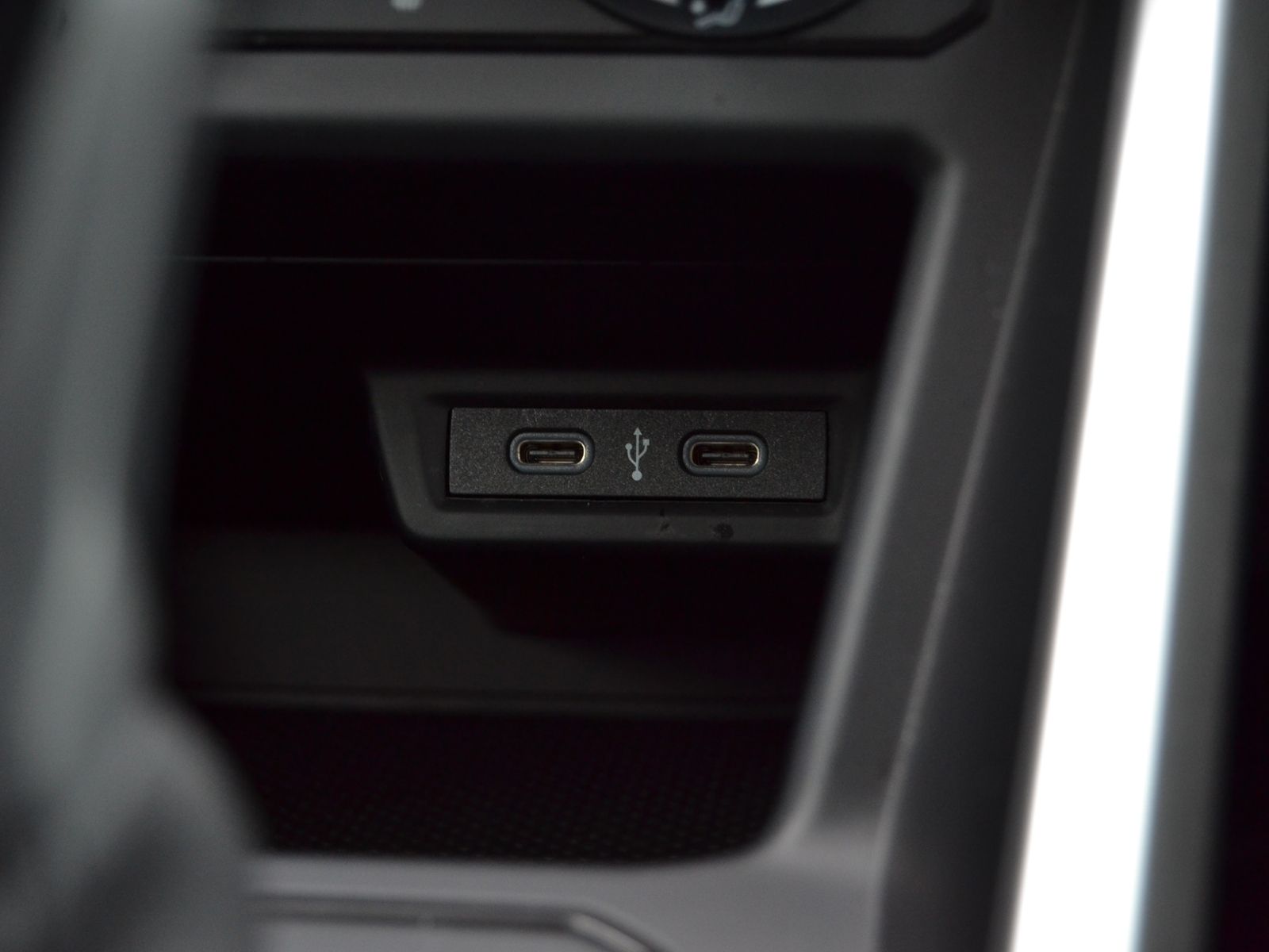 Polo 1.0 Life LED/RFK/APP-CONNECT/PDC/KLIMA/SHZ/