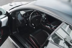 Fahrzeugabbildung Aston Martin DBS 6.0 Touchtronic *Carbon / Unikat*