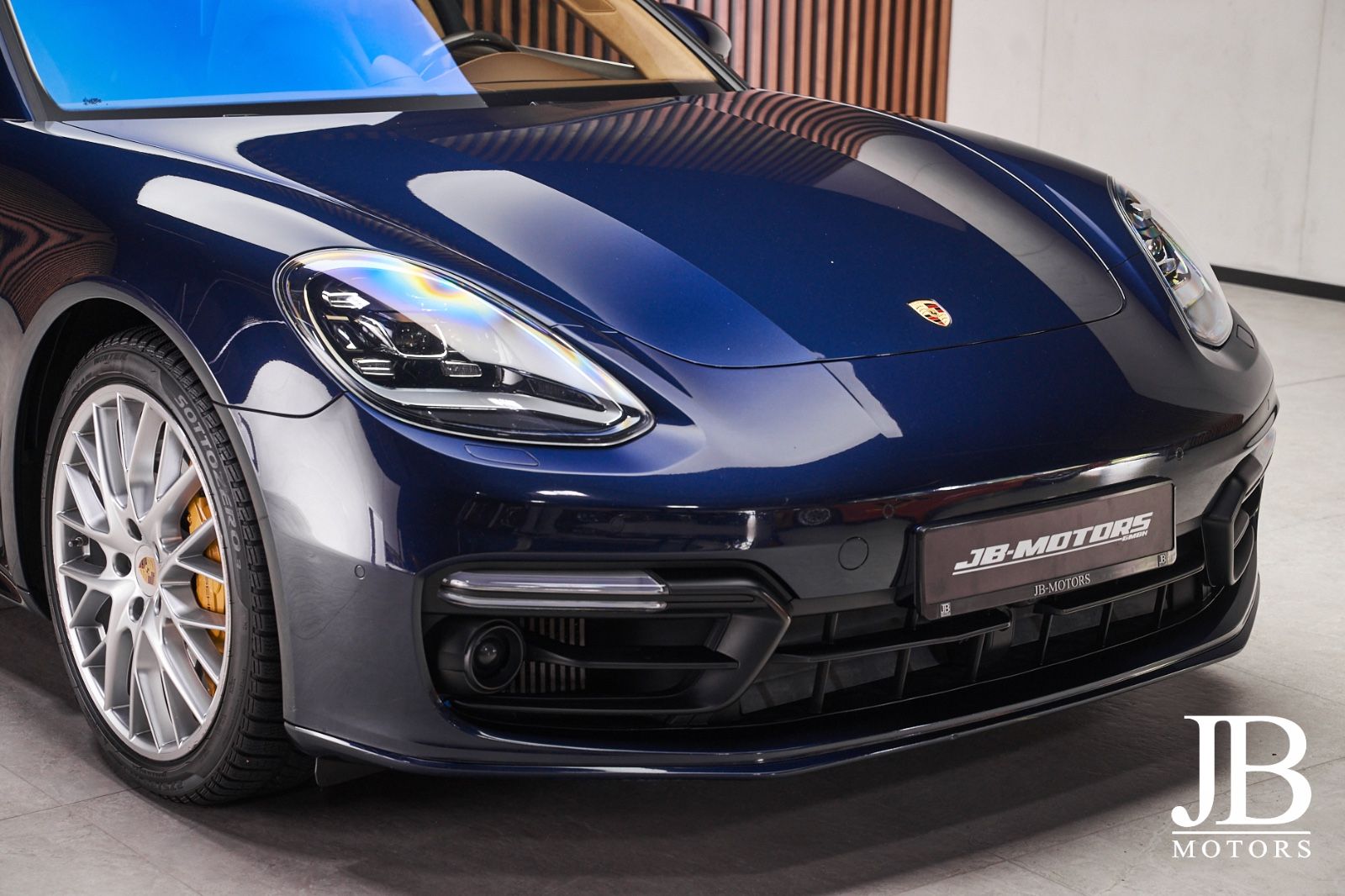 Fahrzeugabbildung Porsche Panamera Turbo S E-Hybrid Burmester 360° TV