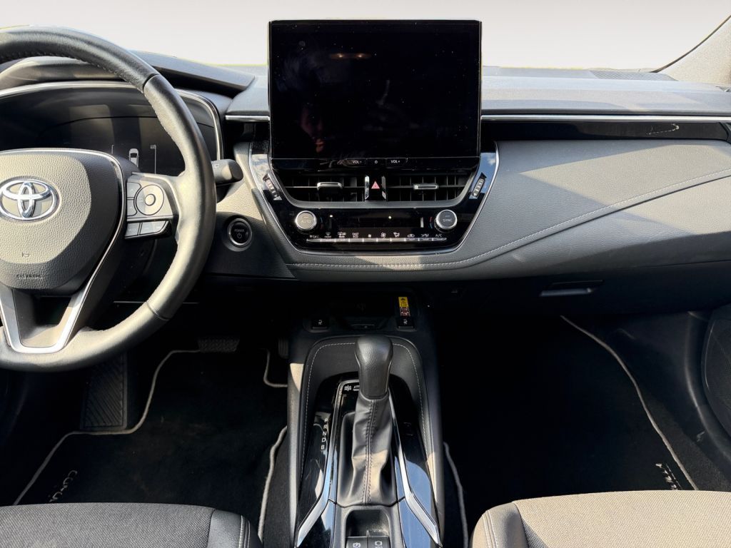 Fahrzeugabbildung Toyota Corolla 1.8 Hybrid Touring Sports Team Deutschla