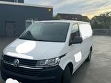 Volkswagen T6 Transporter - Volkswagen T6 Transporter in Frankfurt (Main)