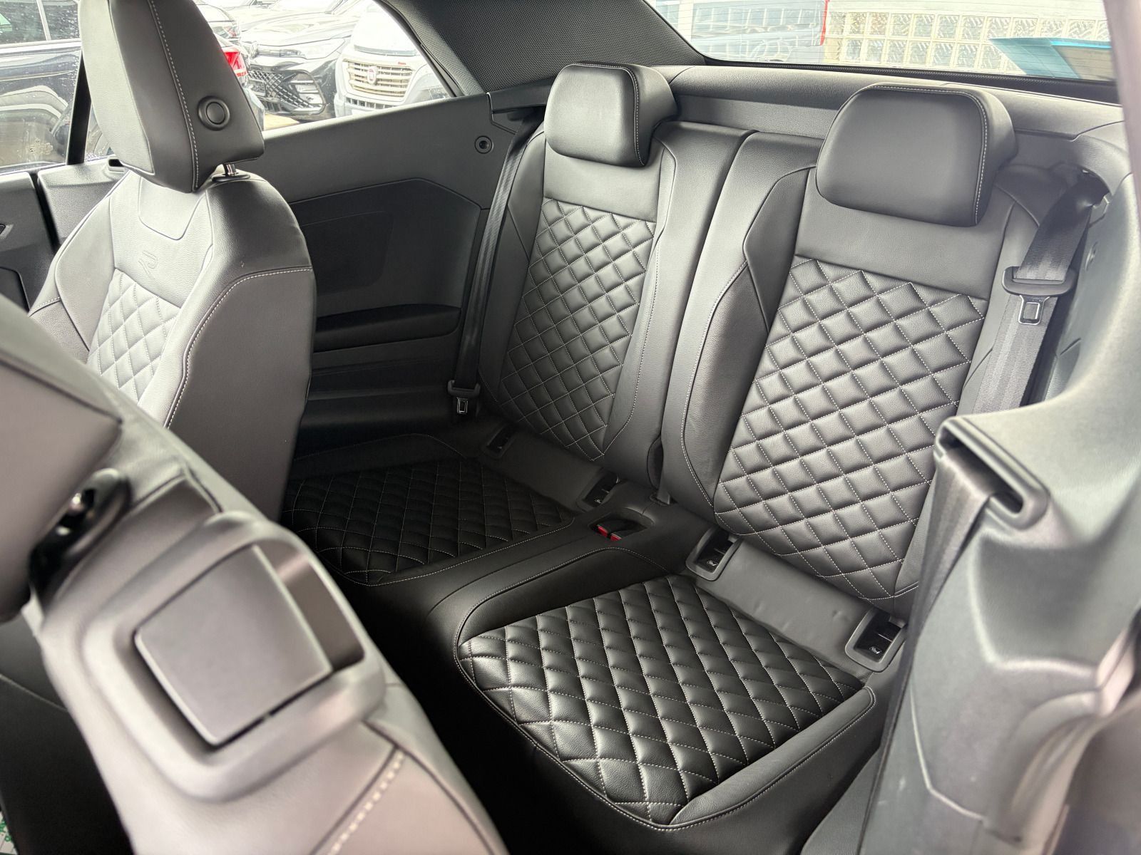 Volkswagen T-Roc - Bild 12
