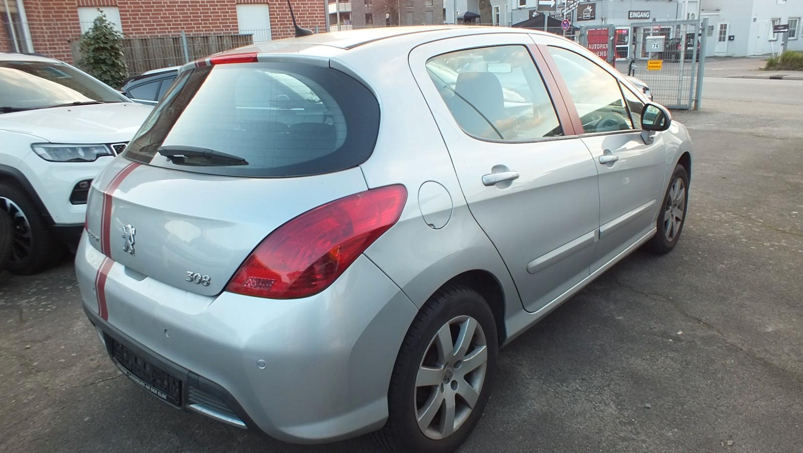 Peugeot 308 Premium NAVI , Steuerkette fast neu