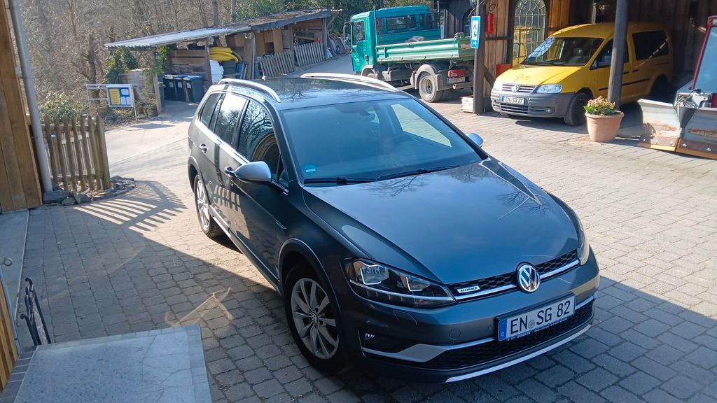 Image of Volkswagen Golf