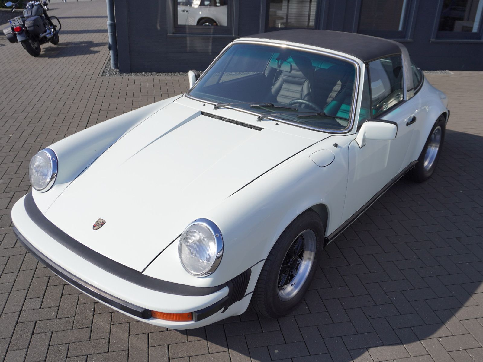 Fahrzeugabbildung Porsche 911 SC Targa