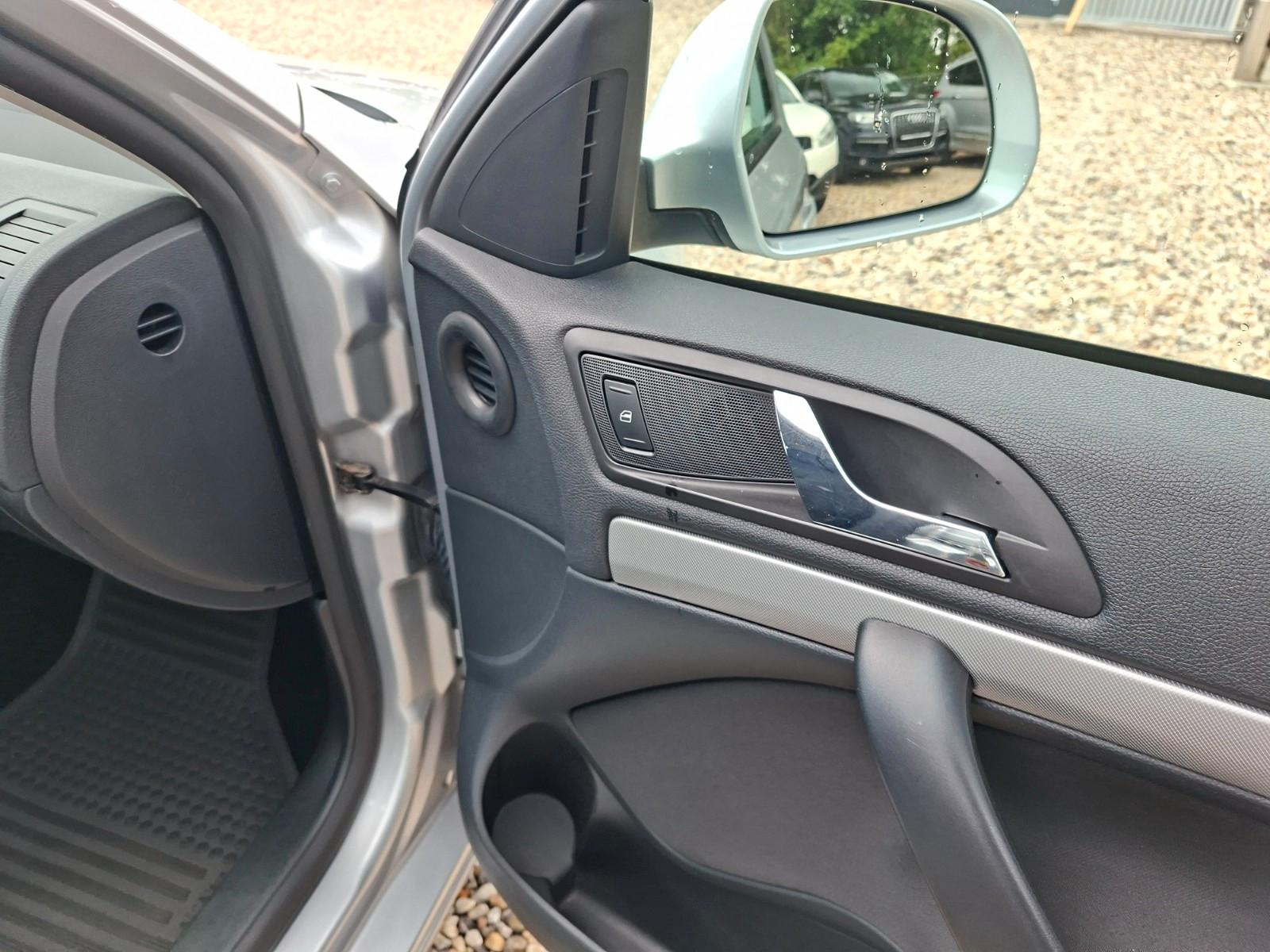 Skoda Octavia 2010 — photo 28