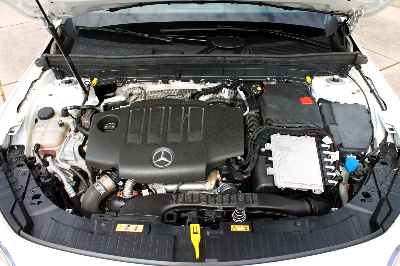 Fahrzeugabbildung Mercedes-Benz GLB 200d Style ACC AHK DAB NAV LED PDC SOUND BT