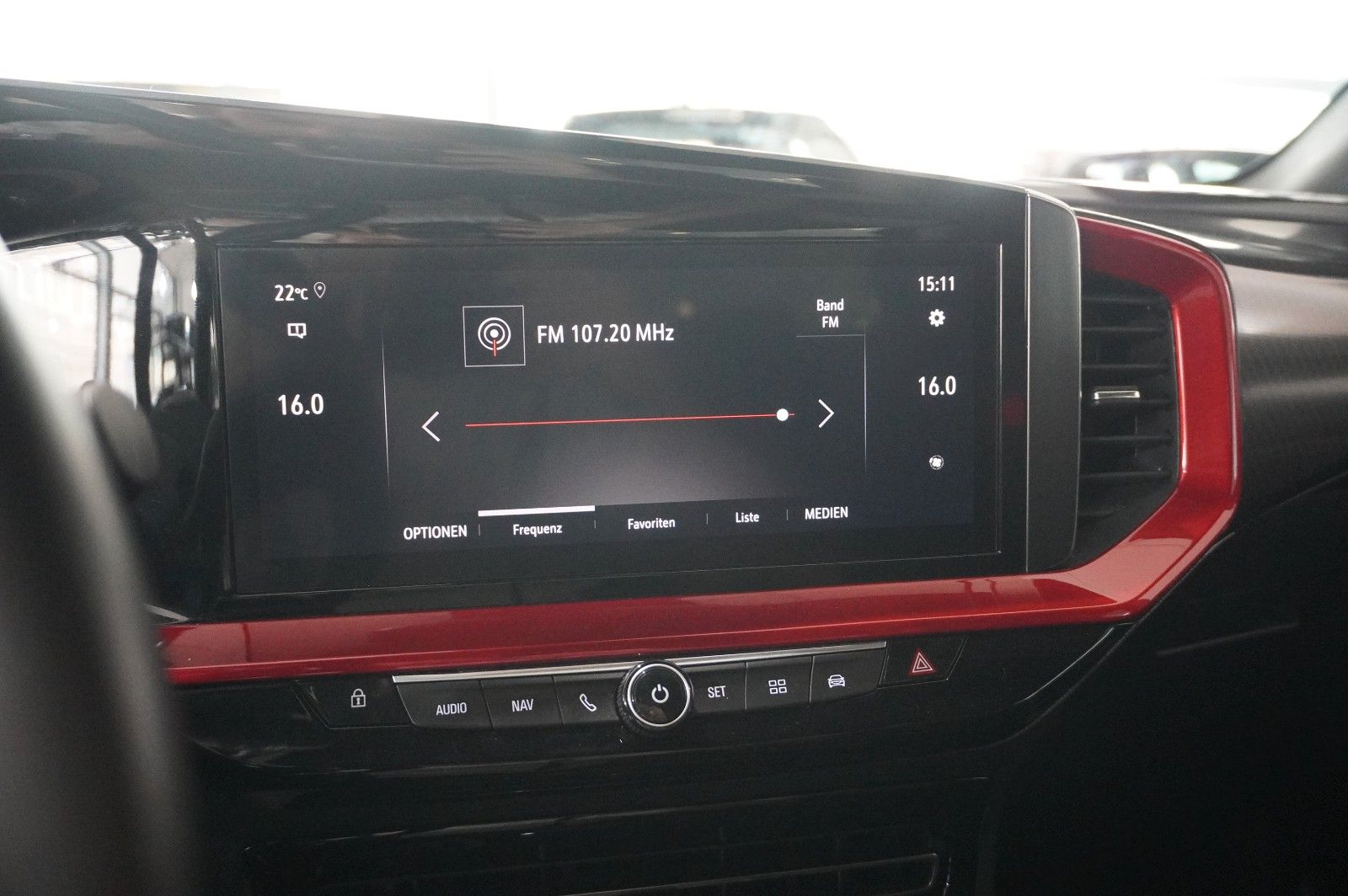 Fahrzeugabbildung Opel Mokka GS SPORT 1.2T NAVI/LED/KAMERA/SPORT/DAB+
