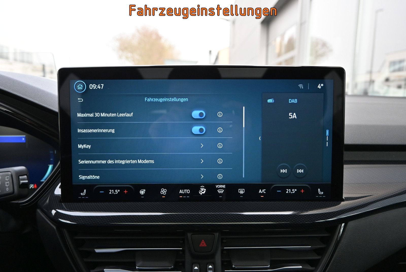 Fahrzeugabbildung Ford Focus 1.5D ST-Line X °ACC°B&O°HUD°PANO°STANDHEIZ
