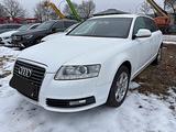 Audi A6 Avant 2.0 TDI NAVI* XENON* PDC - Audi A6 mit Diesel-Antrieb: Kombi, Schaltgetriebe