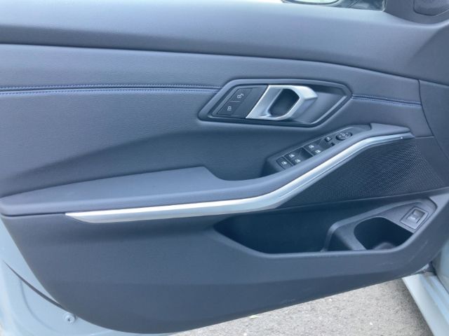 BMW 320 - Bild 12
