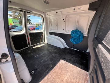 Volkswagen Caddy - 9