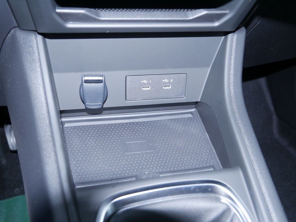 Fahrzeugabbildung Renault Captur Techno TCe 90