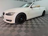 BMW 330i Cabrio *SCHALTER-6G*  AHK - BMW 330 mit Benzin-Antrieb: Leder, Cabrio, mit Klimaautomatik