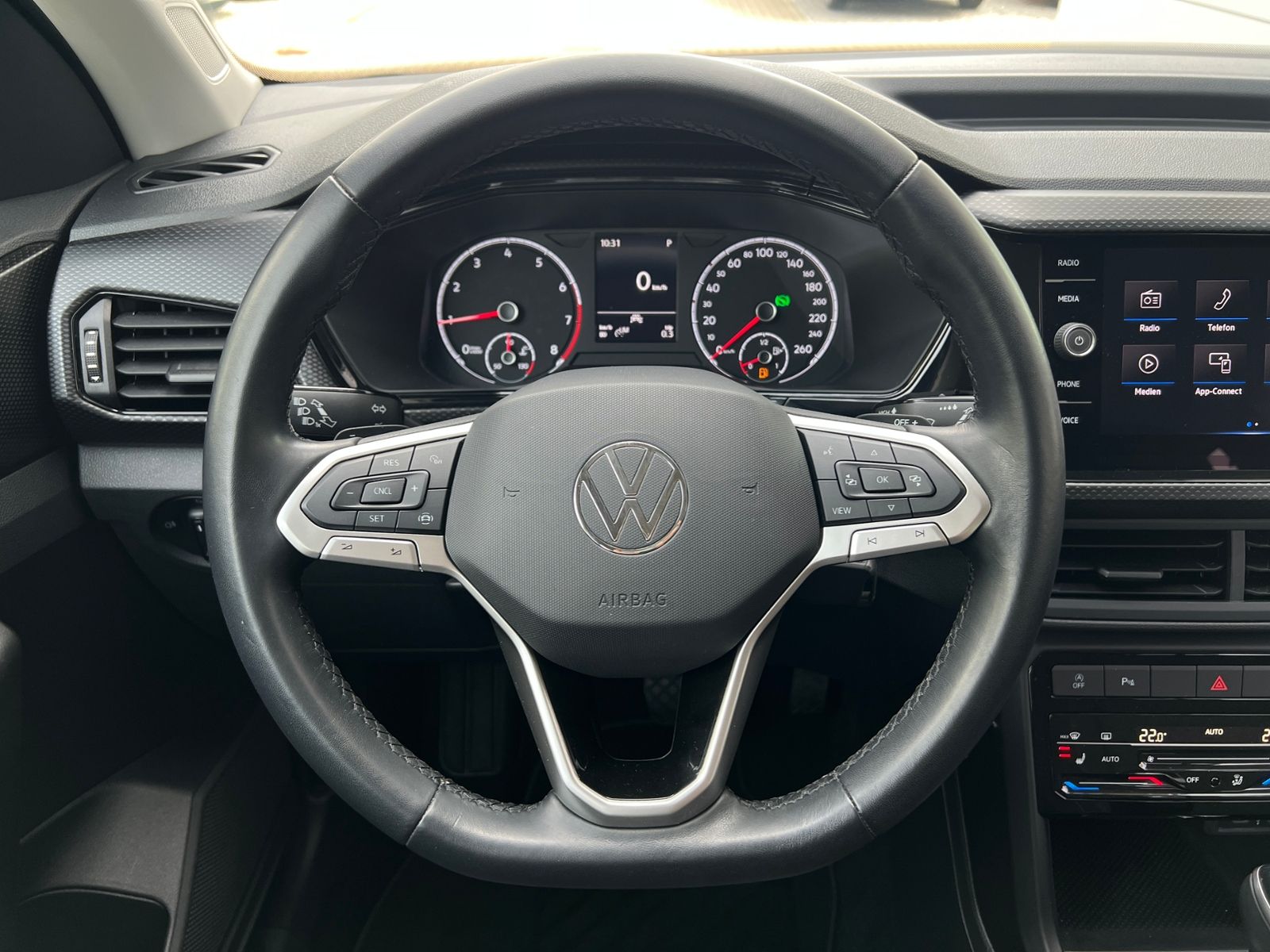 Fahrzeugabbildung Volkswagen T-Cross Life 1.0 TSI DSG *Climatronic, Sitzhzg.,