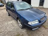 Skoda Octavia Combi 1.6 Tour Tour Tüv 04/2027 - Skoda Octavia aus 2006: Combi