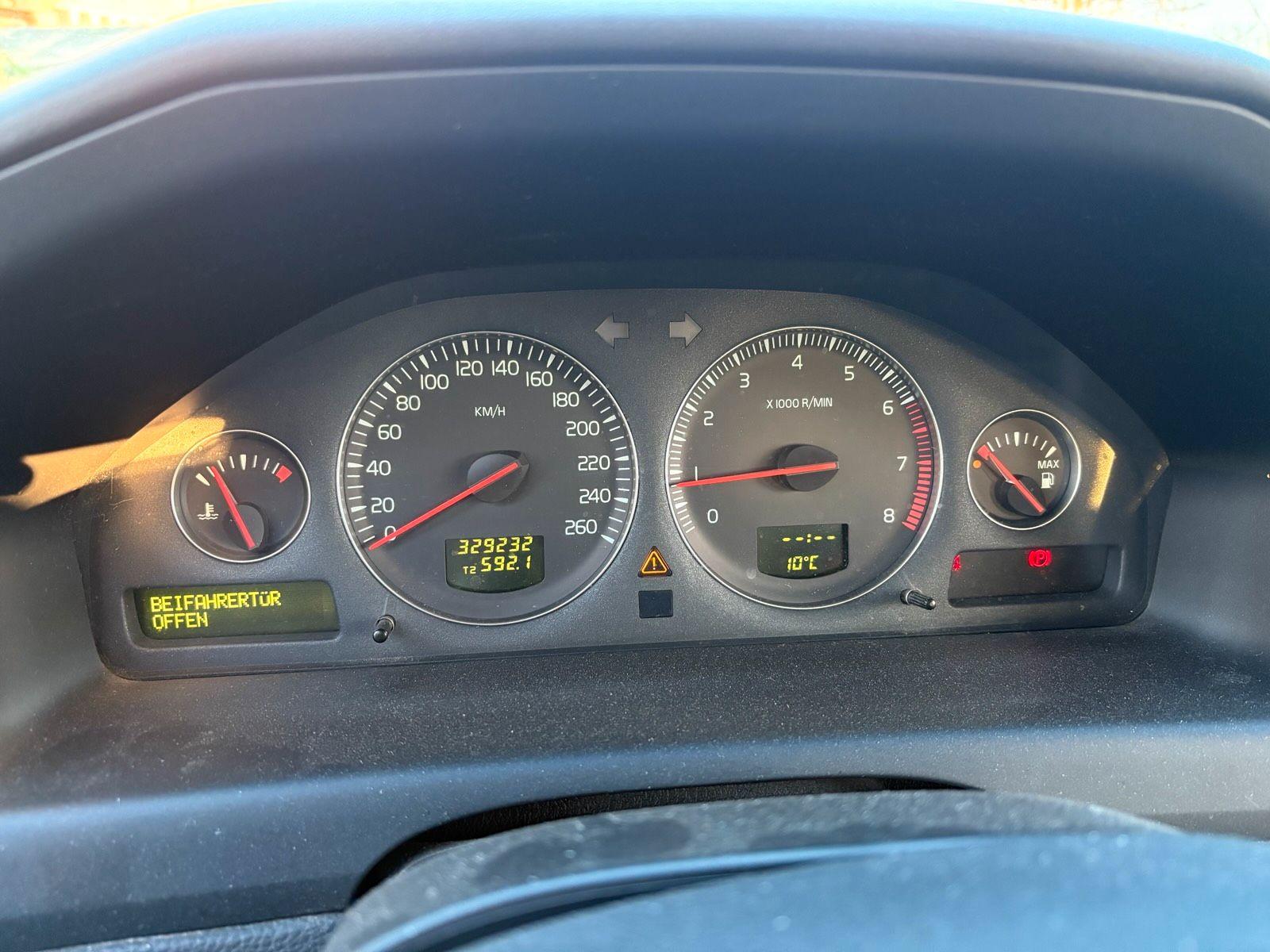 Volvo V70 2006 — photo 9