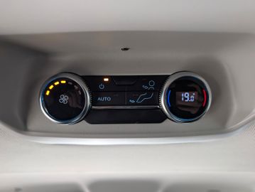 Ford Tourneo Custom Tit. 2.0 L1 NEUES MODELL