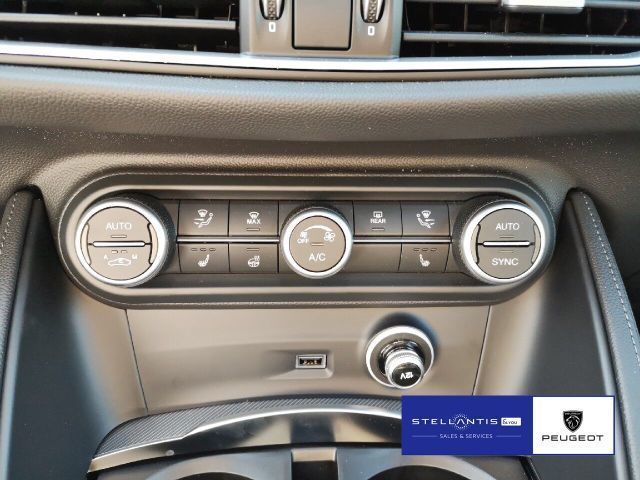 Alfa Romeo Stelvio - Bild 12