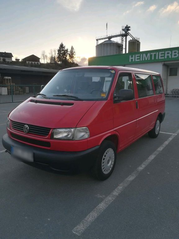 Image of Volkswagen T4 Caravelle