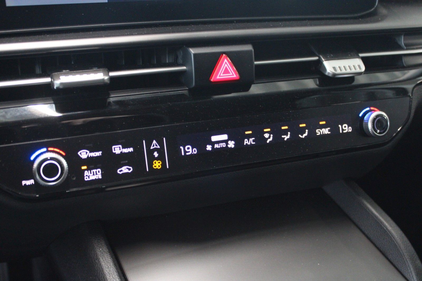 Fahrzeugabbildung Kia Sportage 1.6 T-GDI Spirit AWD DRIVE WISE PAKET