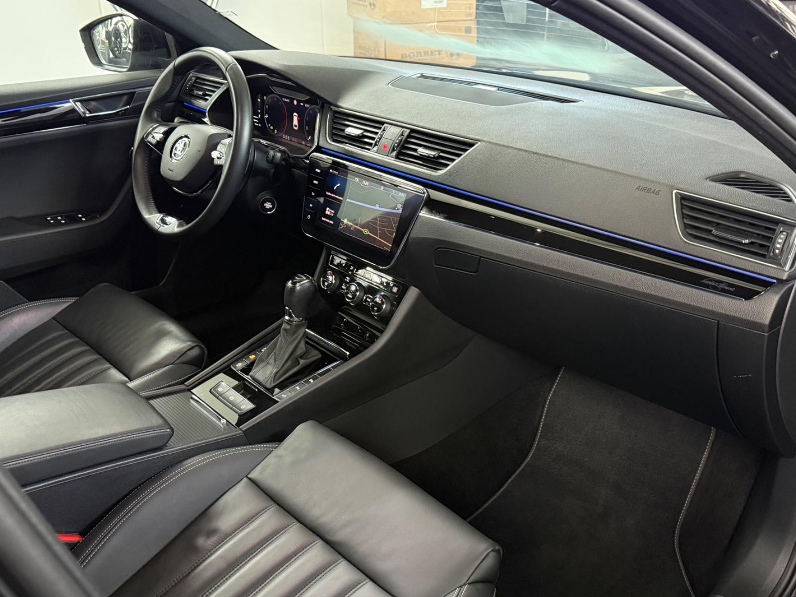 Skoda Superb Combi L&K 2.0 TDI MATRIX*LEDER*CANTON*ACC