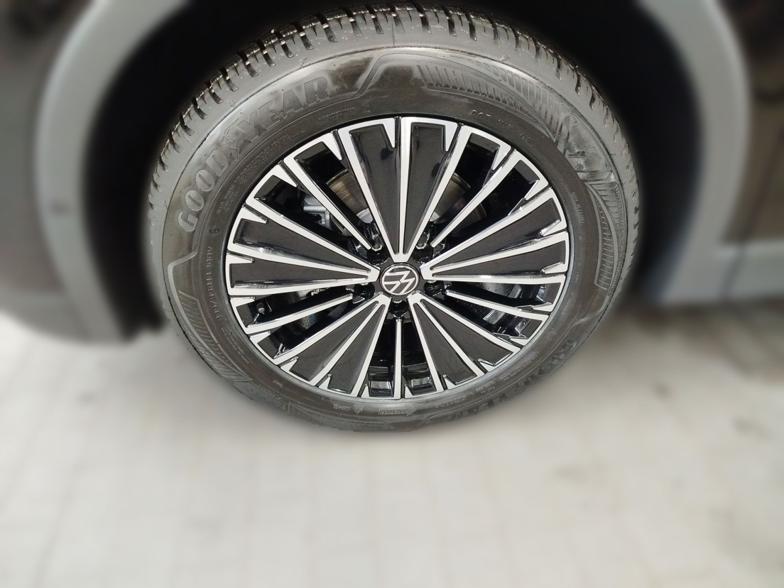 Volkswagen Tiguan - Bild 3