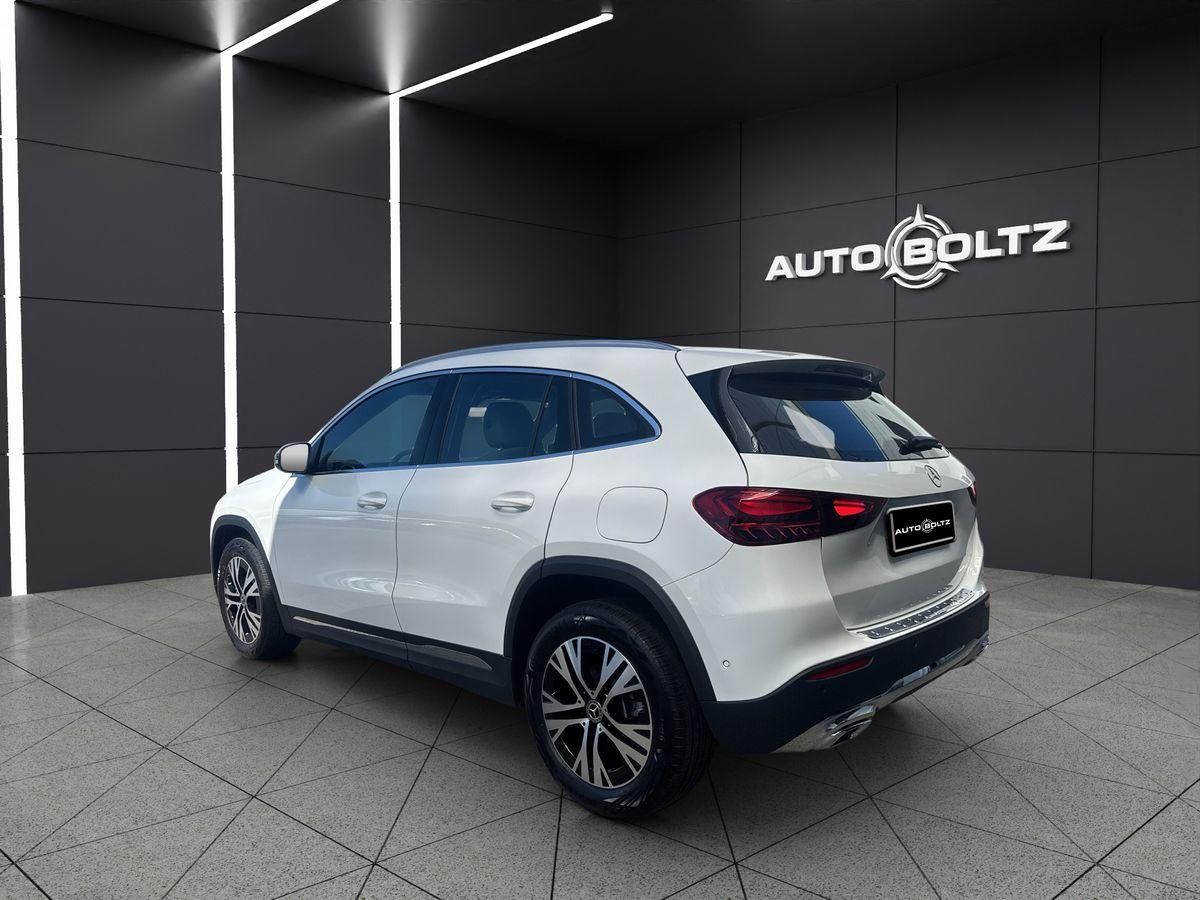 Mercedes-Benz GLA 180 Progressive Line Adv. Winter Kamera MBUX foto 4